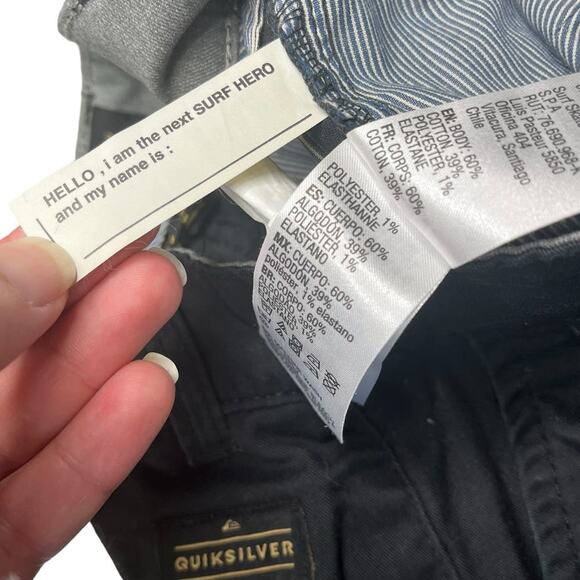 Quiksilver black straight fit chino shorts size 28 - Picture 3 of 5